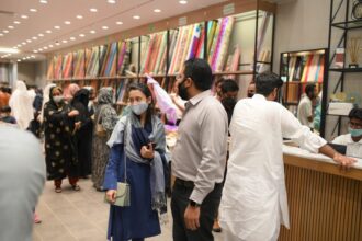 Is Buckle Going Out of Business