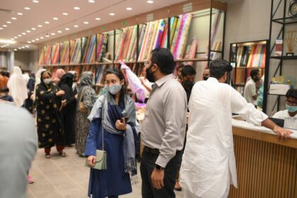 Is Buckle Going Out of Business