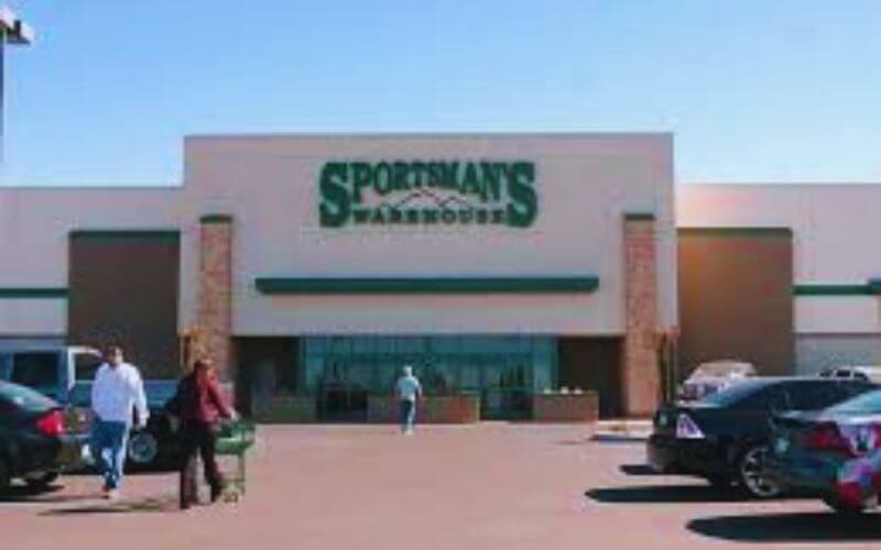 Is Sportsman's Warehouse Going Out of Business